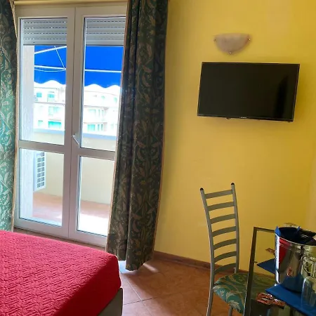 Colombo Hotel 3*